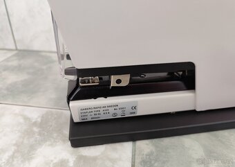 ELEKTRICKÁ SEŠÍVAČKA ISABERG RAPID A105 - 8