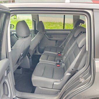 VW Touran 1.4 TSI TEAM, 7 míst dovoz Švýcarsko - 8