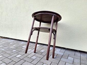 Celodřevěné stolky THONET - 8