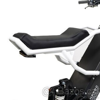 Prodám silnou elektrickou motorku s výkonem 32kW - 8