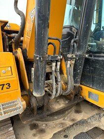 Pásový bagr JCB JS130 LC - 8
