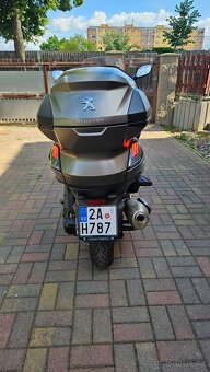 PEUGEOT Metropolis SW 400 - 8