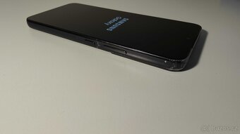 Samsung Galaxy S22 5G 8/128GB S901B, Phantom Black - 8