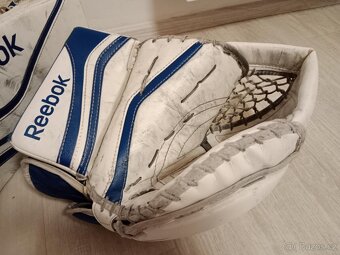 Prodám Brankařské rukavice Reebok SR - 8