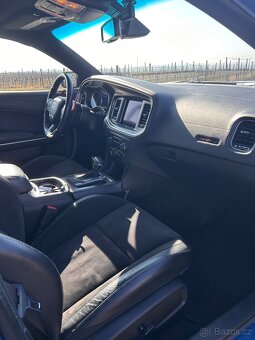 Dodge Charger 6,4 HEMI - 8