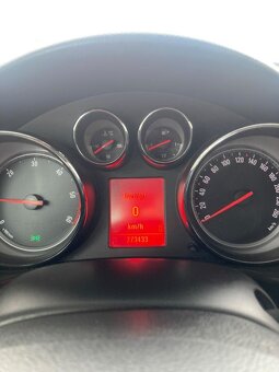Opel insignia - 8