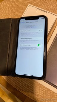 iPhone XR 64GB černý, top stav - 8