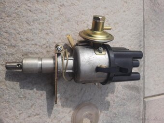 B44 Rozdělovač Magneton PAL Škoda 1203 TAZ 1500 - 8
