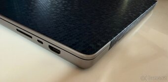 MacBook Pro M1 16” 1TB + příslušenství - 8