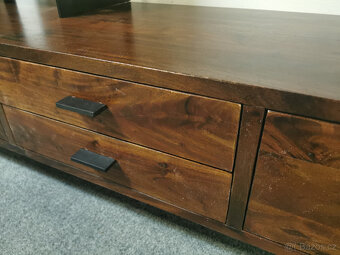 Nová masiv obývací stěna - regál EAKLY akát - 8