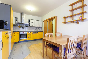 Dům 5+1 o ploše 220 m2 - Praha, Libuš - 8