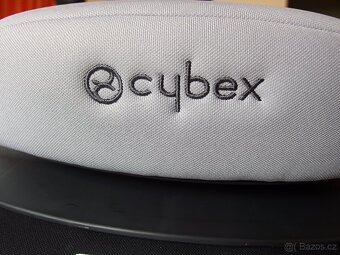 Dětská autosedačka - 8