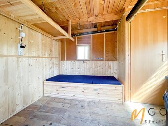 Prodej chaty se slunnou zahradu a vlastním pozemkem 345m2, Ú - 8
