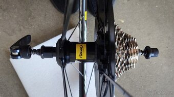 Zapletená silniční kola Mavic Aksium Race - 8