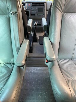 Volkswagen T4 2.5 TDI 75kw. 4x4 Multivan - 8