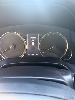 Lexus RX450H (hybrid) - 8