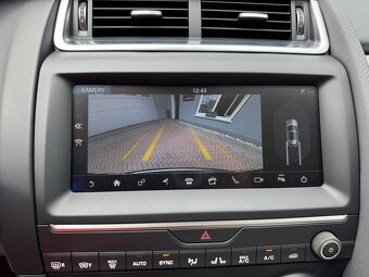 Jaguar E-Pace 2.0 D150 AWD Dynamic 24 709 Km Full LED ATT - 8