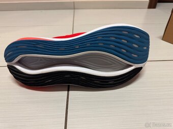 Běžecká obuv Mizuno Neo Vista velikost 46 - 8