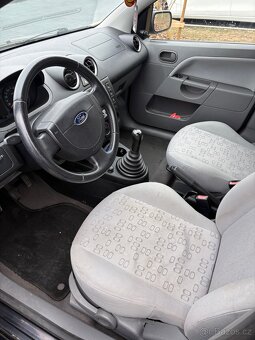 Ford Fiesta - 8