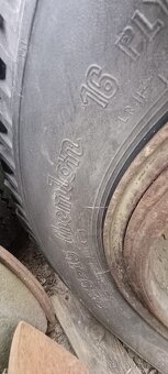 Pneumatiky a kola na traktor a vlečku - 8