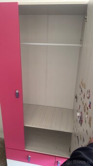 PRODÁM STĚNU DO DĚCKEHO POKOJE- 4+1- - 8