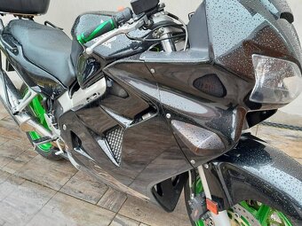 Honda VFR 800 FI, po velkém servisu, výborný stav - 8