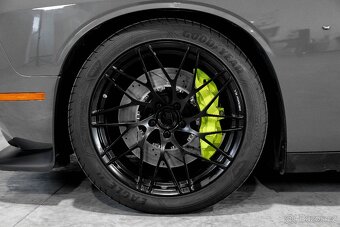 Dodge Challenger SRT Shaker - 8