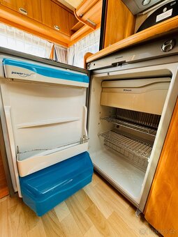 Hobby DeLuxe 450 UF/MARKÝZA/4MÍSTA/2005/1.350KG - 8