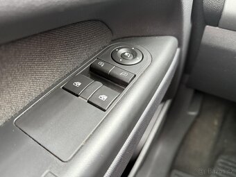 Opel Zafira 1.7d ,  81 kW nafta, 2011 - 8