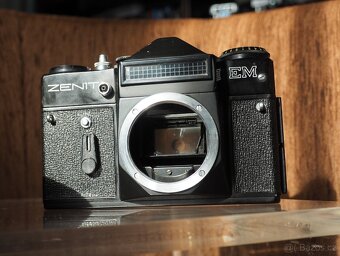 Zenit EM s objektivom - 8
