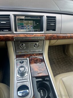 Jaguar xf 2.7d 152kw - 8