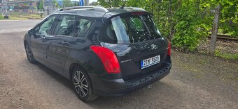 Peugeot 308 combi 1.6HDI Rok-2012 - 8