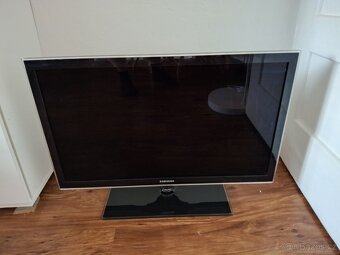 Televize Samsung UE32D5000+setobox - 8