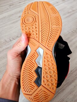 Volejbalové boty Asics 1071A036, vel. 44 - 8