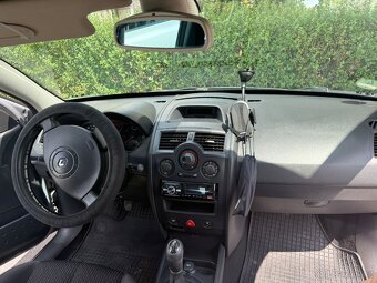 Renault Megane - 8