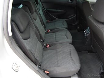 Peugeot 308 1.6 VTi , 88 kW benzín, 2010 - 8