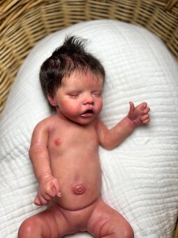 Silikonové reborn miminko. Dá se koupat a vylučuje. - 8