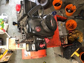 Sněhová fréza SIMPLICITY 555 - 8