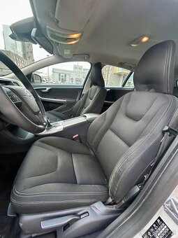 VOLVO V60 2.0D3 5VÁLCE AUTOMAT-NAVI-PDC-LED-156tkm - 8