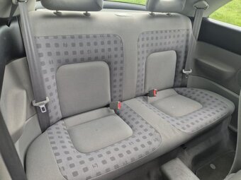 Prodám Volkswagen New Beetle 2.0i 85kw - NAJETO 92734 km - 8