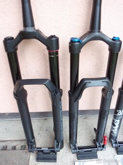 Nové vidlice Fox, Rock Shox, SR Suntour - 8