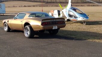 Pontiac Firebird Trans Am - 8