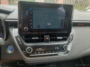 Toyota corolla 1,8 hybrid 4/2022 puvod čr - 8