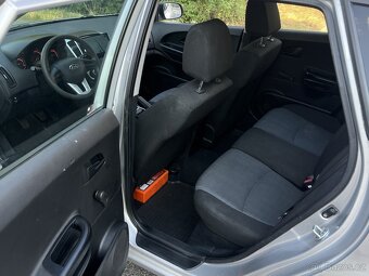 Kia Ceed - 8