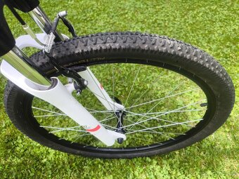 Dětské kolo pro holky Rockrider ST100 vel. S - 8
