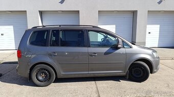 Volkswagen Touran - 8