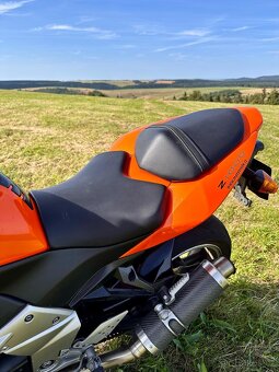 Kawasaki Z1000 - 8