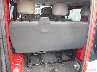 renault trafic 9 mist rok 2008 2,0 85kw T - 8