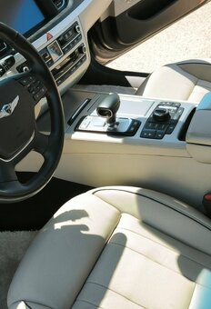 Hyundai GENESIS G80 f a c e l i f t AWD Automat 8-st - 8