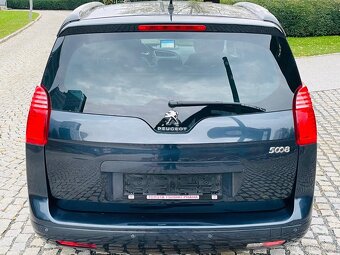 Peugeot 5008 2.0HDi MANUÁL 7MÍST VÝHŘEV SERVISKA PLNÁ VÝBAVA - 8